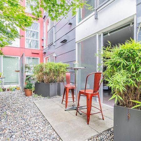 One Bedroom Luxury Apartment Seattle Dış mekan fotoğraf