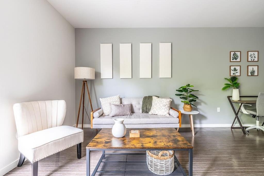 One Bedroom Luxury Apartment Seattle Dış mekan fotoğraf