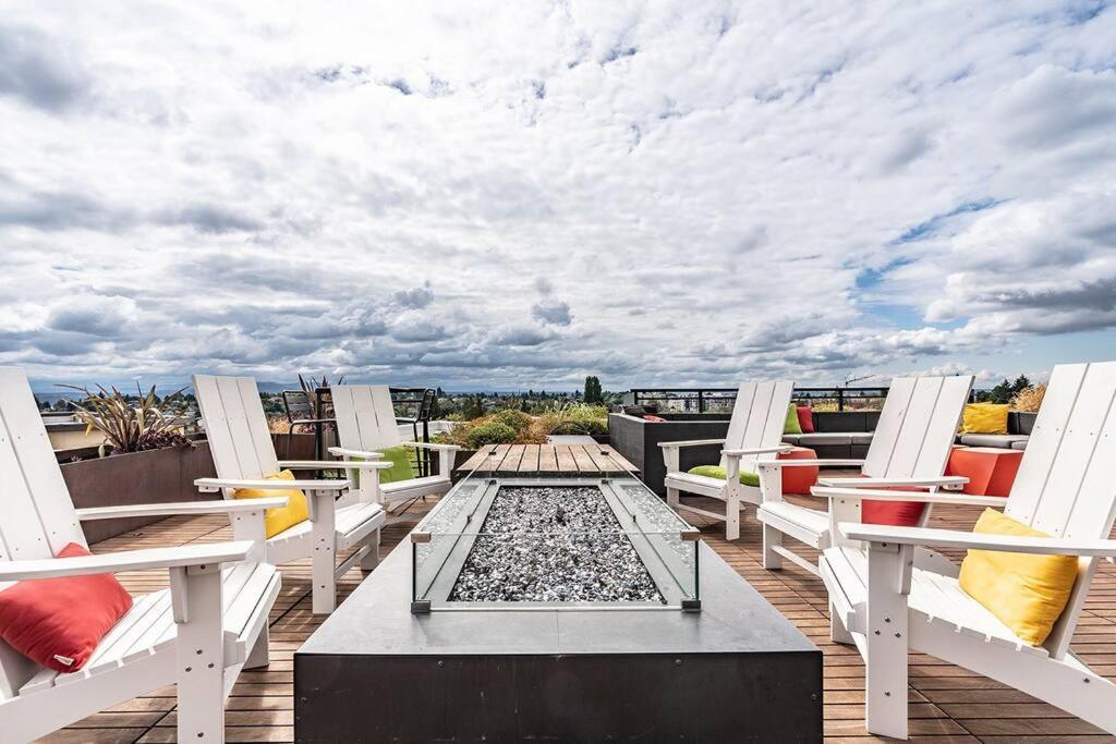 One Bedroom Luxury Apartment Seattle Dış mekan fotoğraf