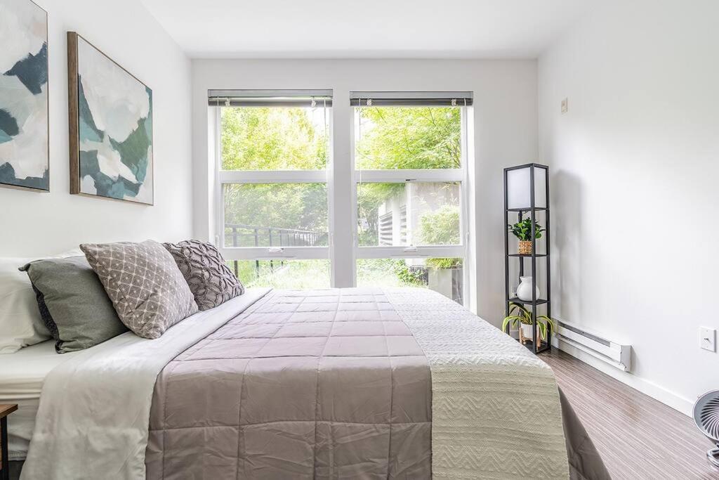 One Bedroom Luxury Apartment Seattle Dış mekan fotoğraf